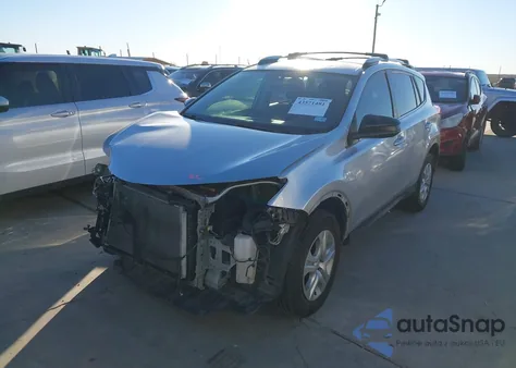 2015 Toyota Rav4 Le z USA, uszkodzony, nr VIN JTMZFREV8FD077036